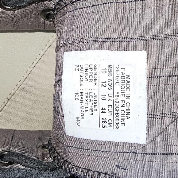 Shoe - Picture 4 of 10